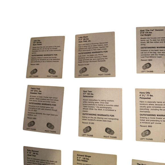 Vtg Parker Brothers Stop Thief Electronic Cops Robbers Board Game Wanted Cards - Picture 6 of 8